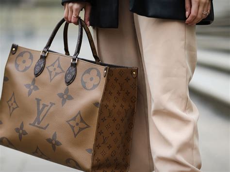 are louis vuitton bags cheaper in las vegas|louis vuitton bag average price.